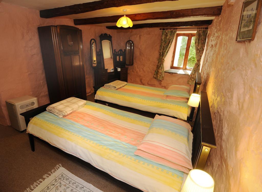 Ghyll Burn Cottage And Barn End Cottage Алстон Номер фото